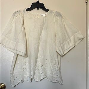 🆕Chelsea & Theodore 100% cotton Beige Flutter Sleeve Blouse.